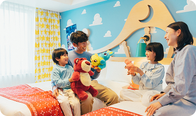 家族がバケーションパッケージで楽しむイメージ写真