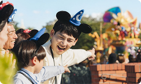 家族がバケーションパッケージで楽しむイメージ写真