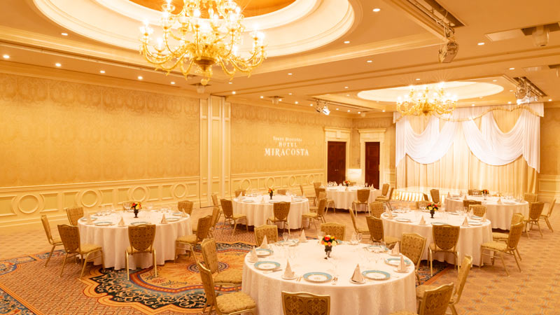 中宴会場「アモーレ」