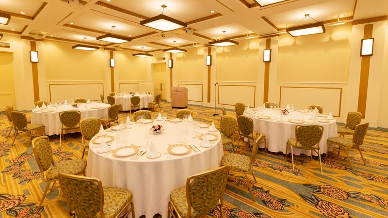 中宴会場「マジック」