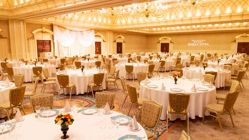 大宴会場「パラディーゾ」