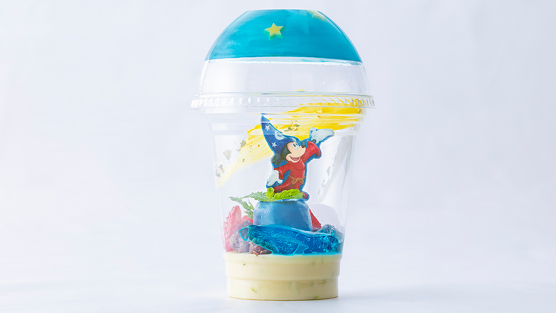 Lime-Flavored White Chocolate Mousse with Blue Jelly