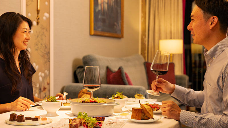 La Libellule (French Dining) Room Service Dinner Course