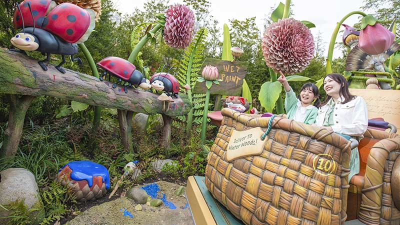 お子さまをひざの上に乗せてご利用可能