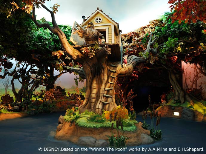 Join in the fun of Pooh's Hunny Hunt in Fantasyland