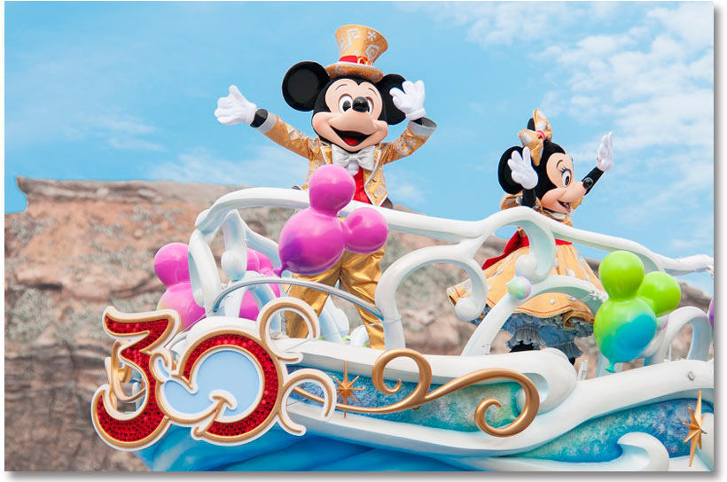 東京ディズニーリゾート30thアニバーサリー“ザ・ハピネス・イヤー”のミッキーマウスとミニーマウス