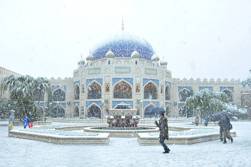 雪の降る東京ディズニーシーのアラビアンコーストの画像