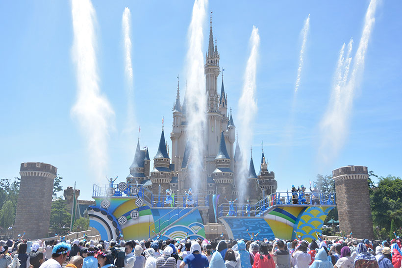 東京ディズニーランドの夏のスペシャルイベントのイメージ画像