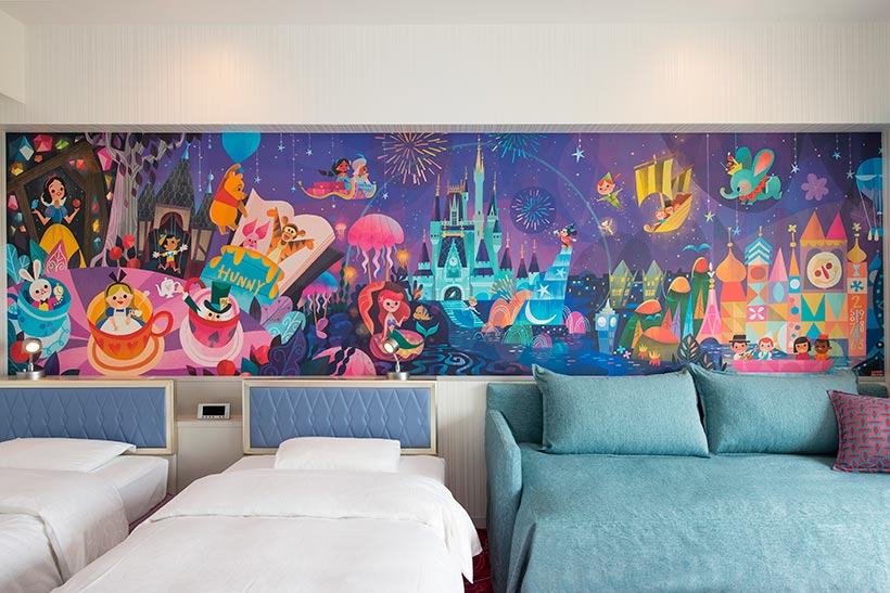 グランドオープンした「東京ディズニーセレブレーションホテル：ウィッシュ」の壁面の絵