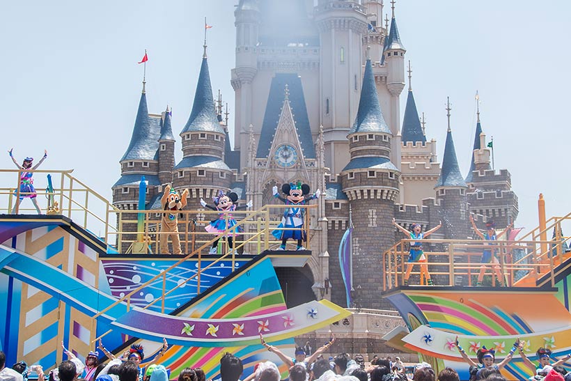 公式 ディズニー夏祭り の見どころを一挙ご紹介 東京ディズニーリゾート ブログ 東京ディズニーリゾート