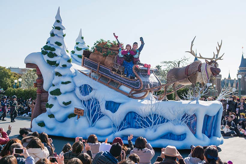 東京ディズニーランド「アナとエルサのフローズンファンタジー」の「フローズンファンタジーパレード」の画像