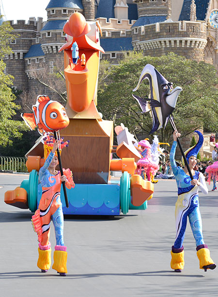 公式 パレード ハピネス イズ ヒア に登場するディズニーの仲間たち 東京ディズニーリゾート ブログ 東京ディズニーリゾート