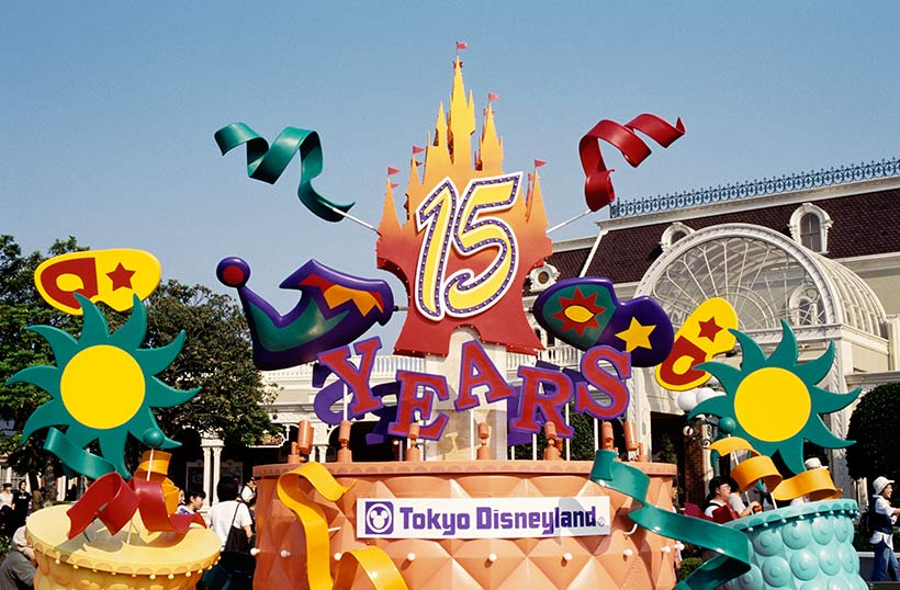 公式】東京ディズニーリゾート35周年直前！歴代のロゴで周年を振り返 