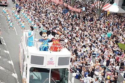 公式 静岡県 富士まつりに Happiest Celebration なスペシャルパレードが登場 東京ディズニーリゾート ブログ 東京ディズニー リゾート