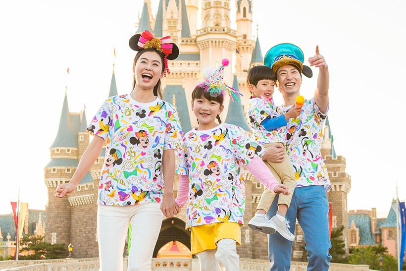 公式 Celebrate Tokyo Disneyland の色鮮やかで楽しいグッズ 東京ディズニーリゾート ブログ 東京ディズニーリゾート