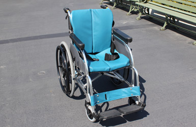 電動輔助式輪椅