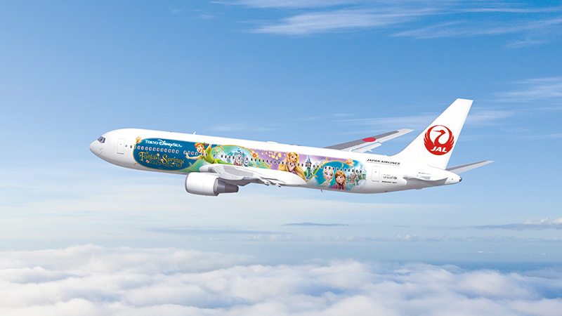 ファンタジースプリングスをテーマとした特別塗装機「JAL Fantastic Journey Express」